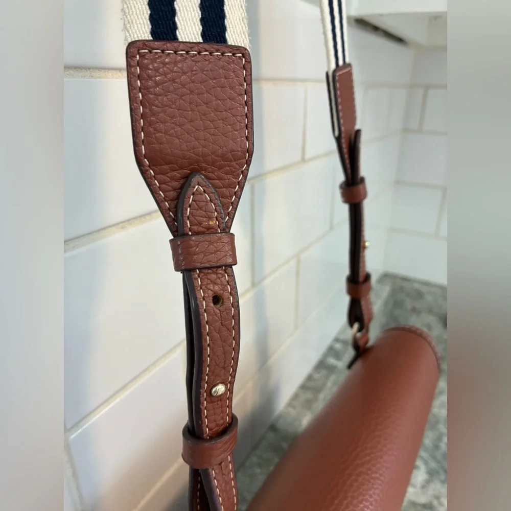 Draper James Brown and White Crossbody Bag - Picture 7 of 15